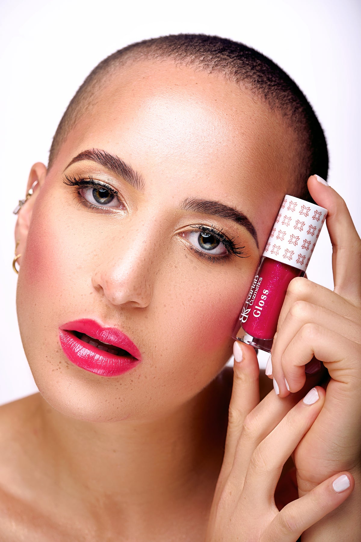 GLOSS HYDRATANT AUX HUILES VÉGÉTALES-FRENCH KISS